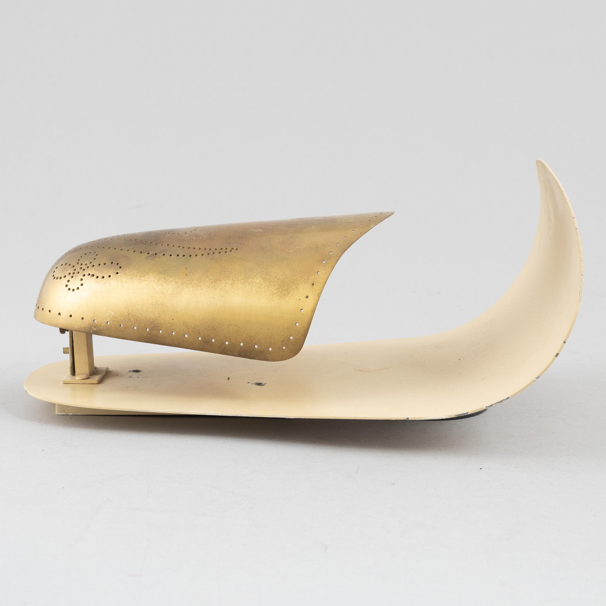 Haraldn Notini, a model "8596" wall light, Arvid Böhlmarks Lampfabrik, Sweden, 1940's/50's.