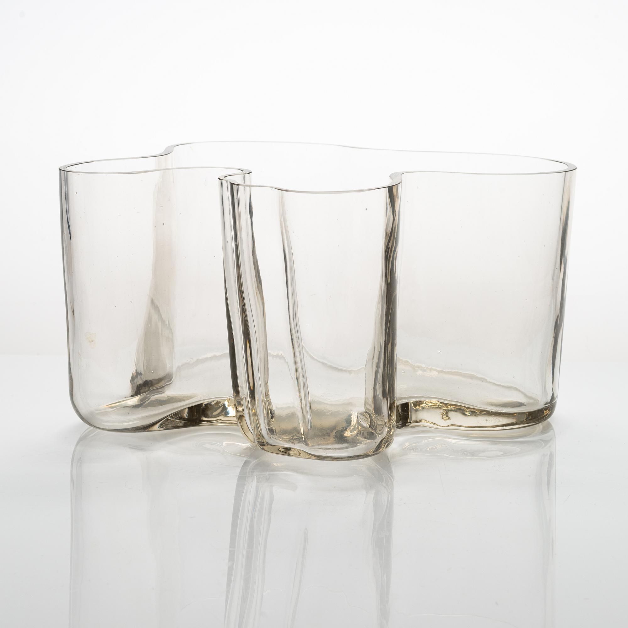 Alvar Aalto, maljakko 3031, signeerattu Alvar Aalto 3031.