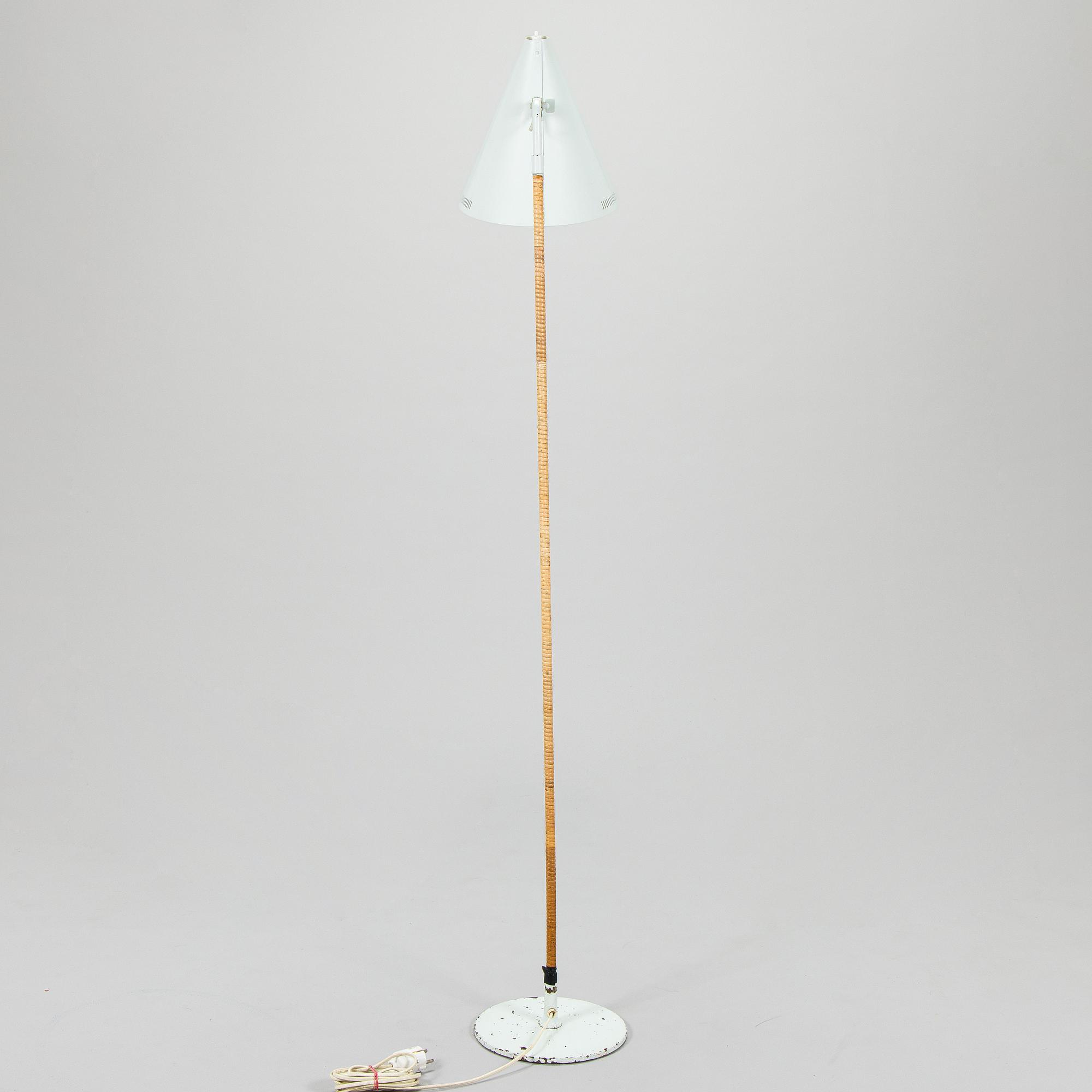 Paavo Tynell, floor lamp, model K10-10, Idman, mid-20th century.