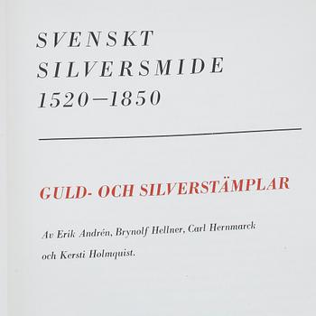 ERIK ANDRÉN, Svenskt silversmide 1520-1850, Guld- och silverstämplar, Stockholm 1963.