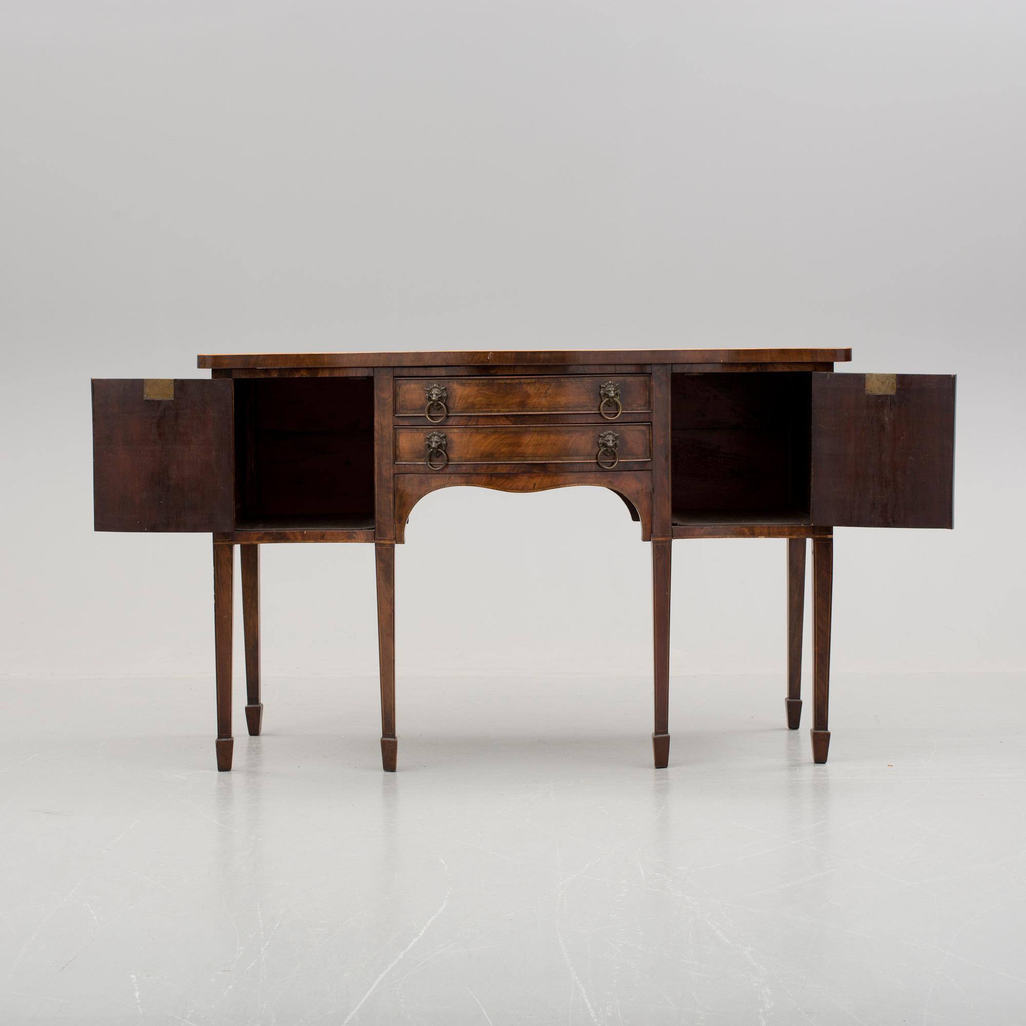 SIDEBOARD, England, 1800-talets andra hälft.
