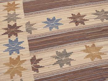 MATTA. "Höstmattan" - tidig variant. Rölakan. 303,5 x 200 cm. Signerad MMF.