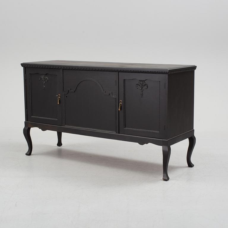 SIDEBOARD, 1900-talets första hälft.