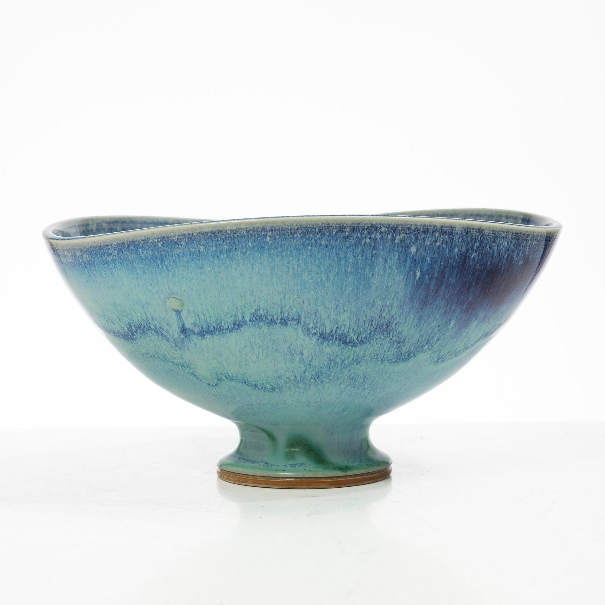 Berndt Friberg, a stoneware bowl, Gustavsberg Studio, 1972.