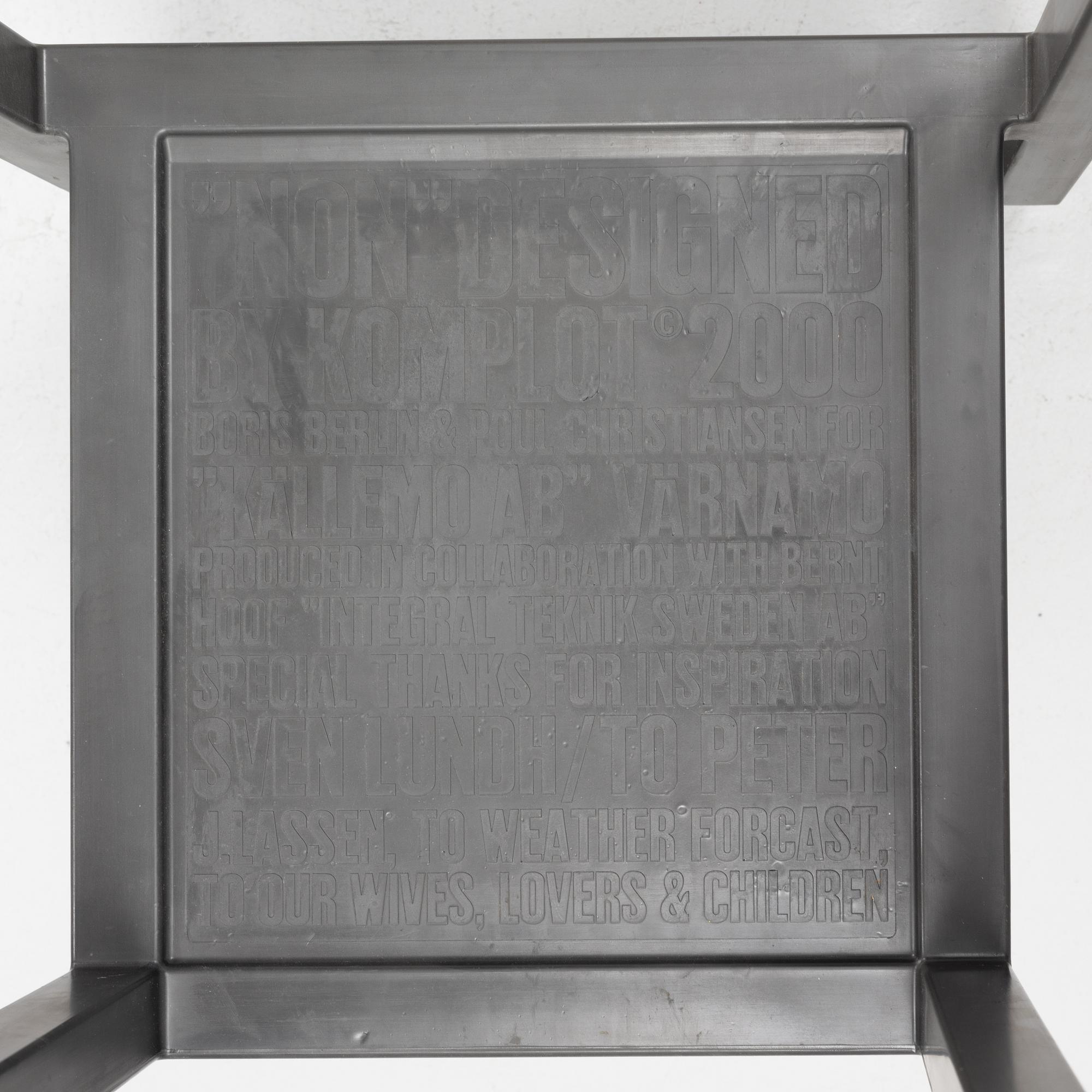 Boris Berlin & Poul Christiansen, stolar, 4 st, "Non", Komplot design, Källemo, 2000.