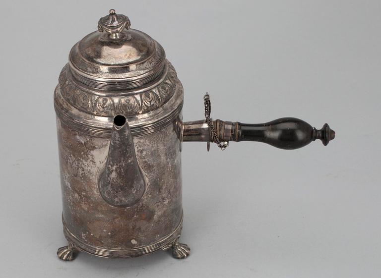 KANNA, silver, Olof Hellbom, Stockholm 1806. Tot. vikt ca 673,7 gr.