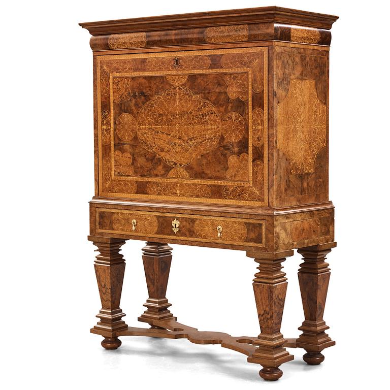 A English William and Mary (Baroque) secretaire.