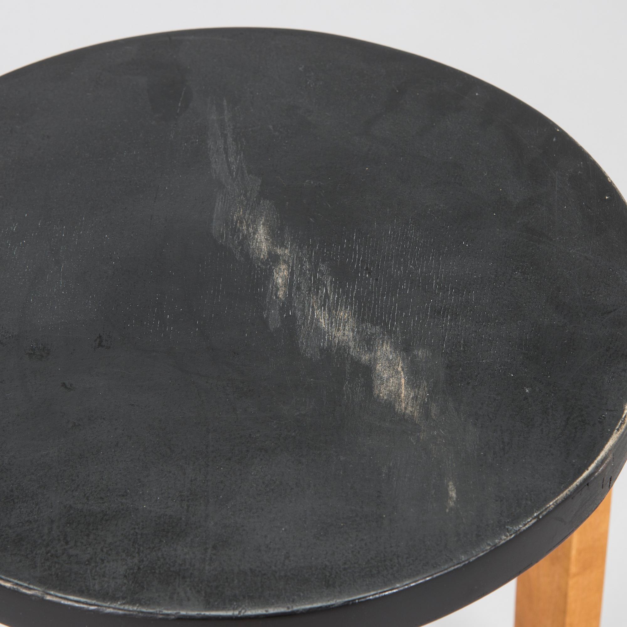 Alvar Aalto, pall, modell 60, för O.Y. Huonekalu- ja Rakennustyötehdas A.B. 1930-tal.