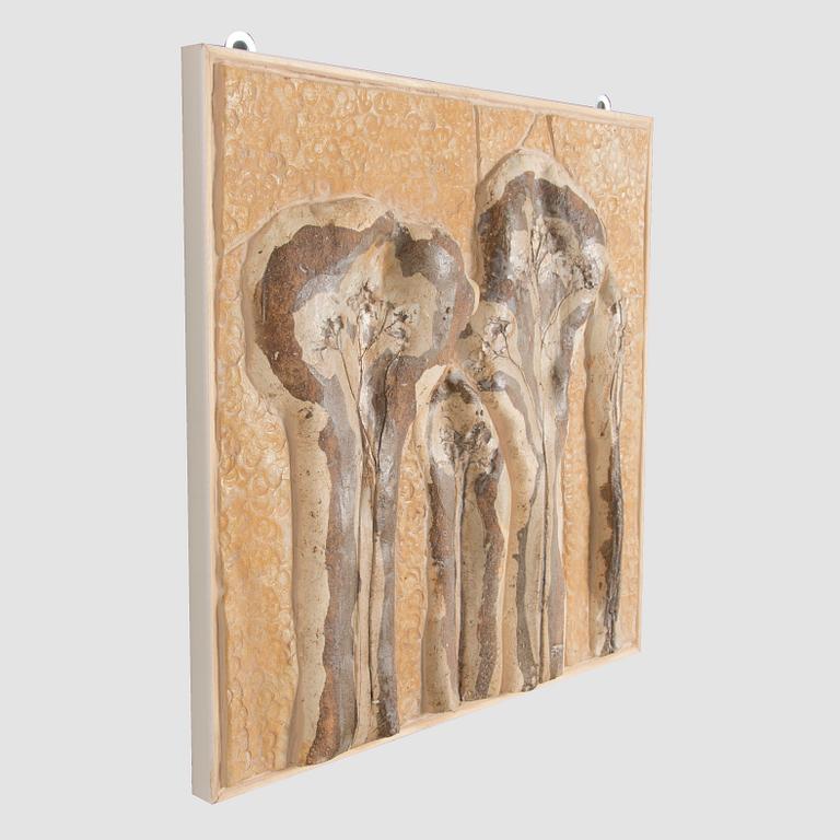 Francesca Mascitti-Lindh, relief "Le piante", stengods, signerad FML.
