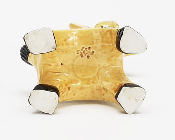 A Gunnar Nylund stoneware figure of a giraffe, Rörstrand.