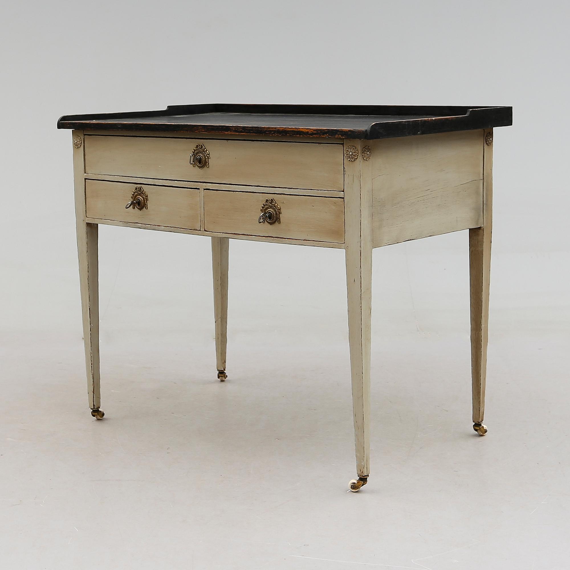 SKRIVBORD, 1800-talets mitt.