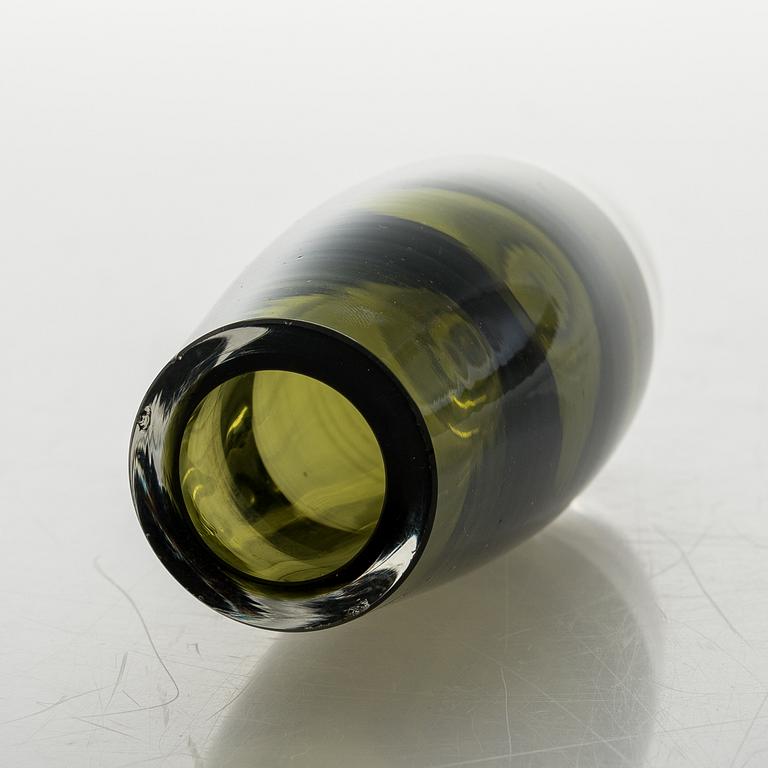 ERKKI VESANTO, VASER, 4 st, glas. Signerade.