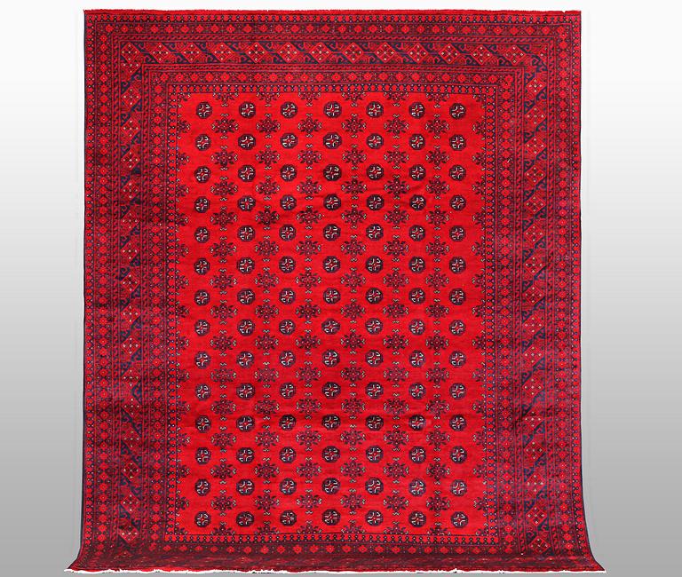 Matto, Afghan, ca 341 x 261 cm.