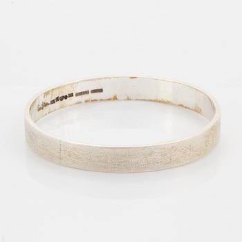 Wiwen Nilsson,  sterling silver bangle, Lund 1964.