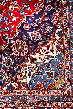 A Keshan rug, ca 420 x 290 cm.