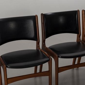A SET OF 8 CHAIRS FROM JOHANNES ANDERSEN FOR  Uldum Mobelfabrik, Denmark.