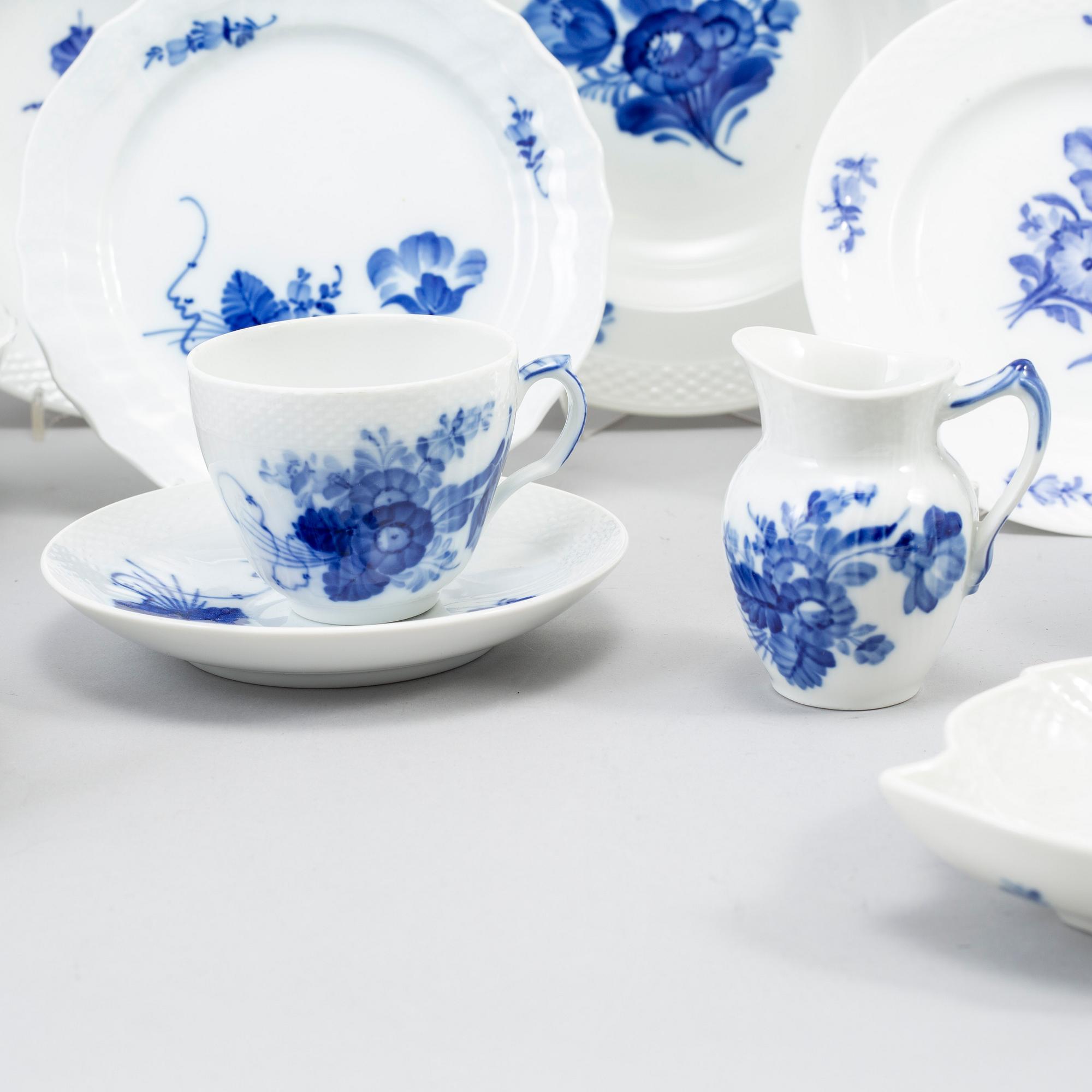 40 pcs of porcelain from Royal Copenhagen.