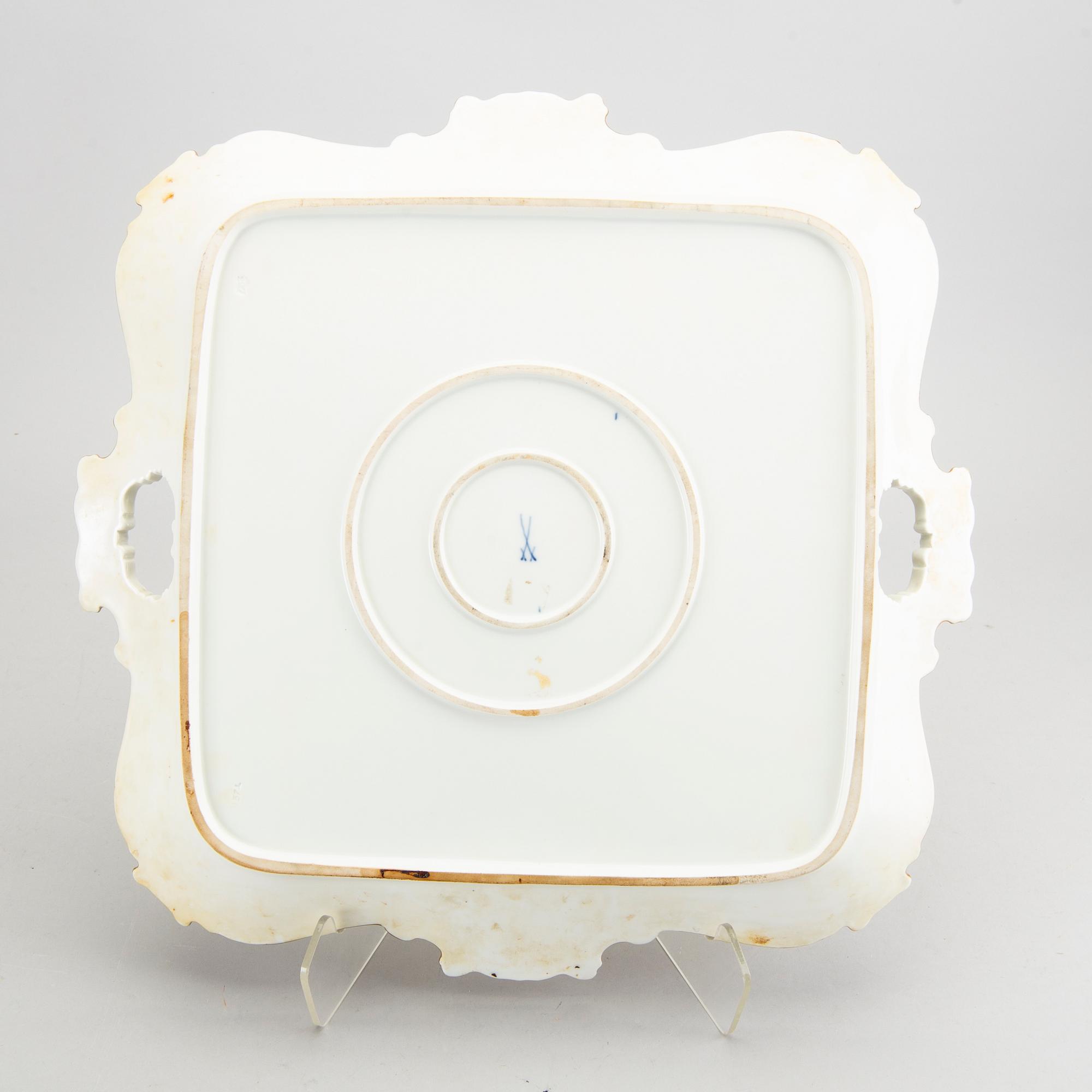 Bricka Meissen, rokokostil 1900-tal porslin.