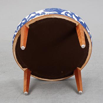 Josef Frank, a model 647 ottoman, Svenskt Tenn.