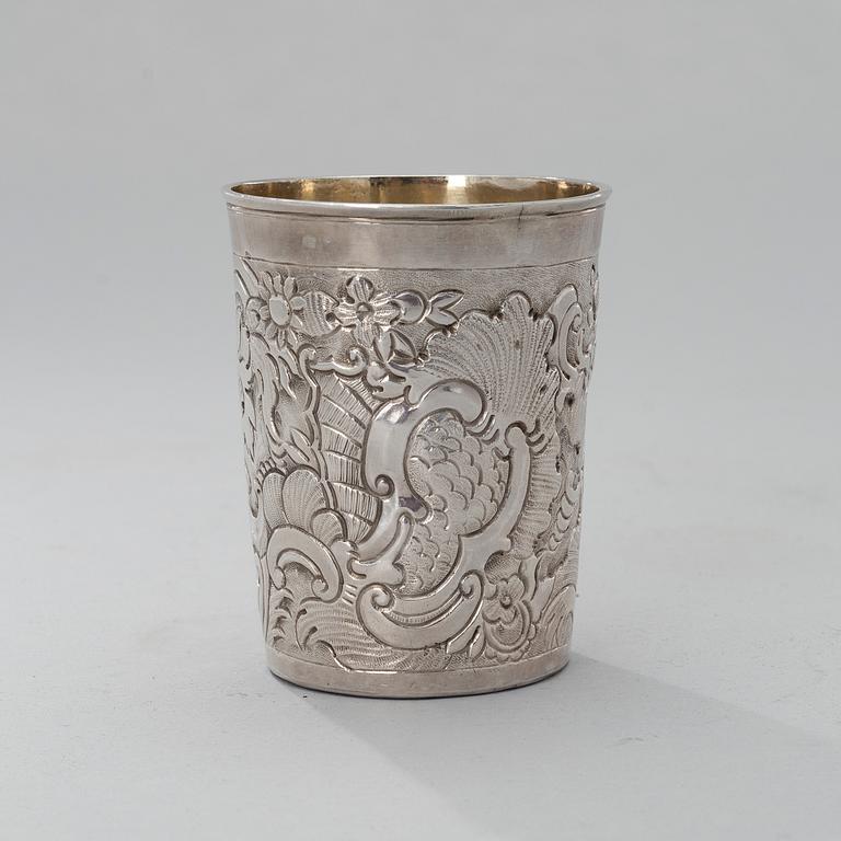 BÄGARE, silver, Moskva 1759, otydlig mästarstämpel, vikt 66 g.