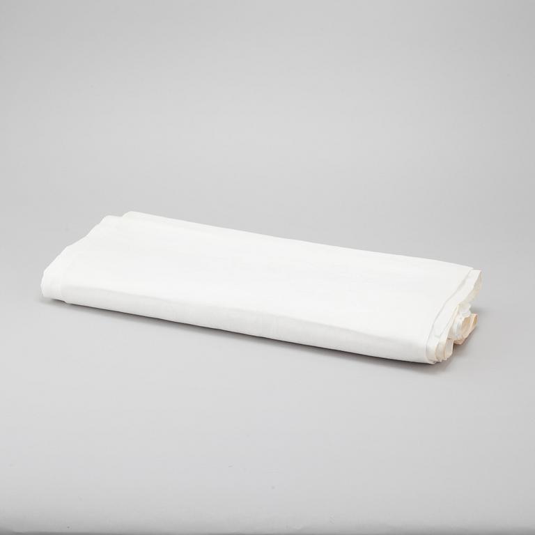 A 20th century cloths linen damast.