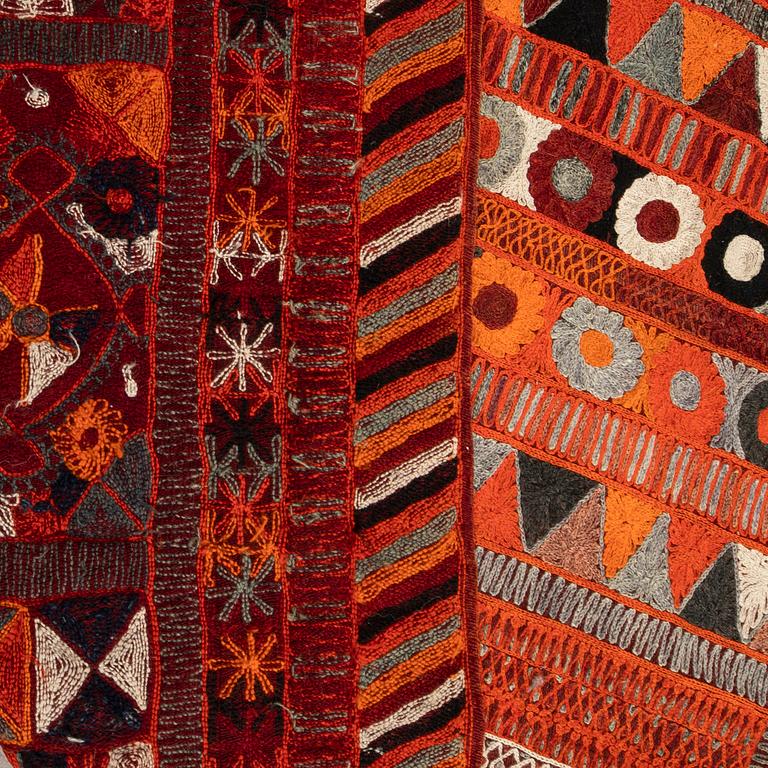 Carpet/Weaving semi-antique Iraq approx. 292x162 cm.