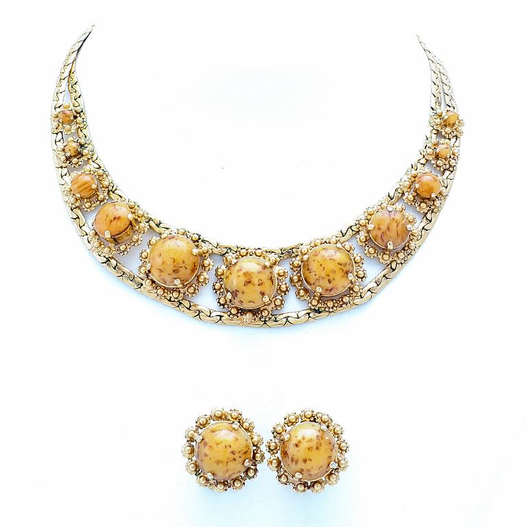 Christian Dior, necklace and a pair of earrings from the 1960s.