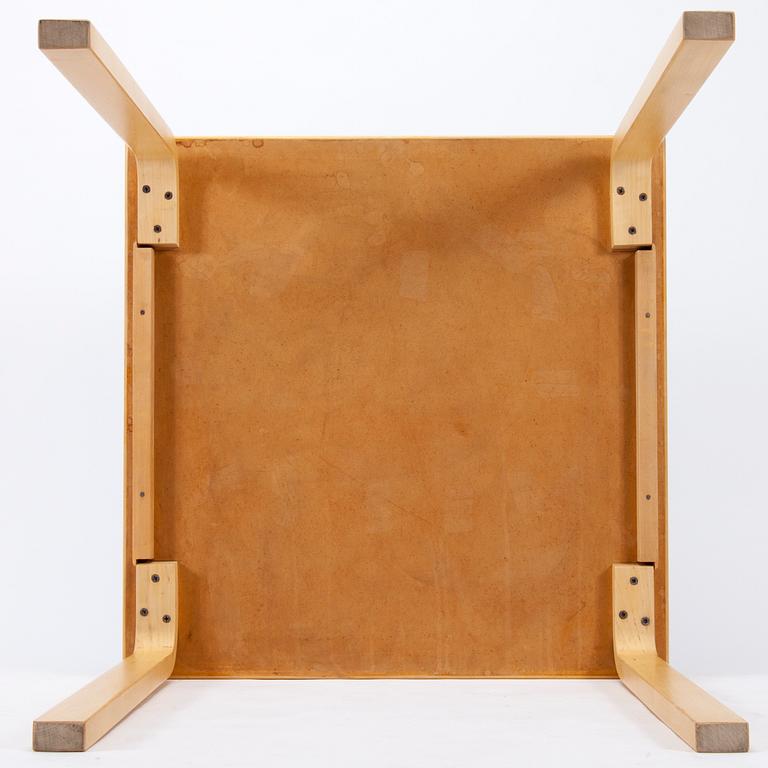 BORD, modell 81C, Alvar Aalto, Artek.