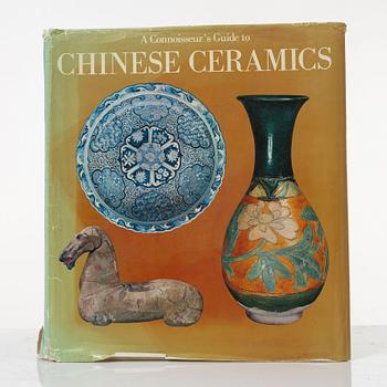 En samlares bibliotek, tre volymer, Chinese Junks, A Connoisseurs Guide to Chinese Ceramics and the ABC of Japanese Art.