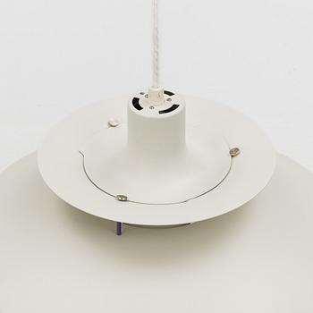 Poul Henningsen, taklampa, "PH5", Louis Poulsen, Danmark.