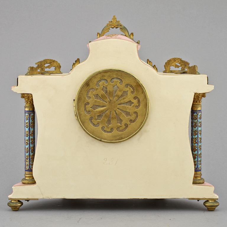 BORDSUR, porslin, 1800/1900-tal.