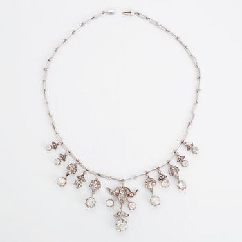 Tiara/Collier Hugo Strömdahl 18K vitguld med gammal- och rosenslipade diamanter.