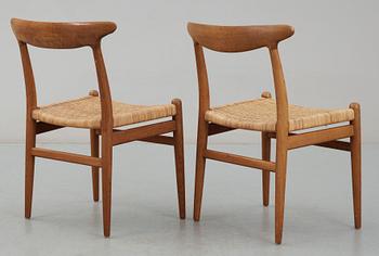 STOLAR, ett par, "W 2", Hans J. Wegner, C M Madsens Fabriker, Danmark.
