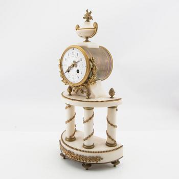 Table garniture 3 pcs, Louis XV style, late 19th century.