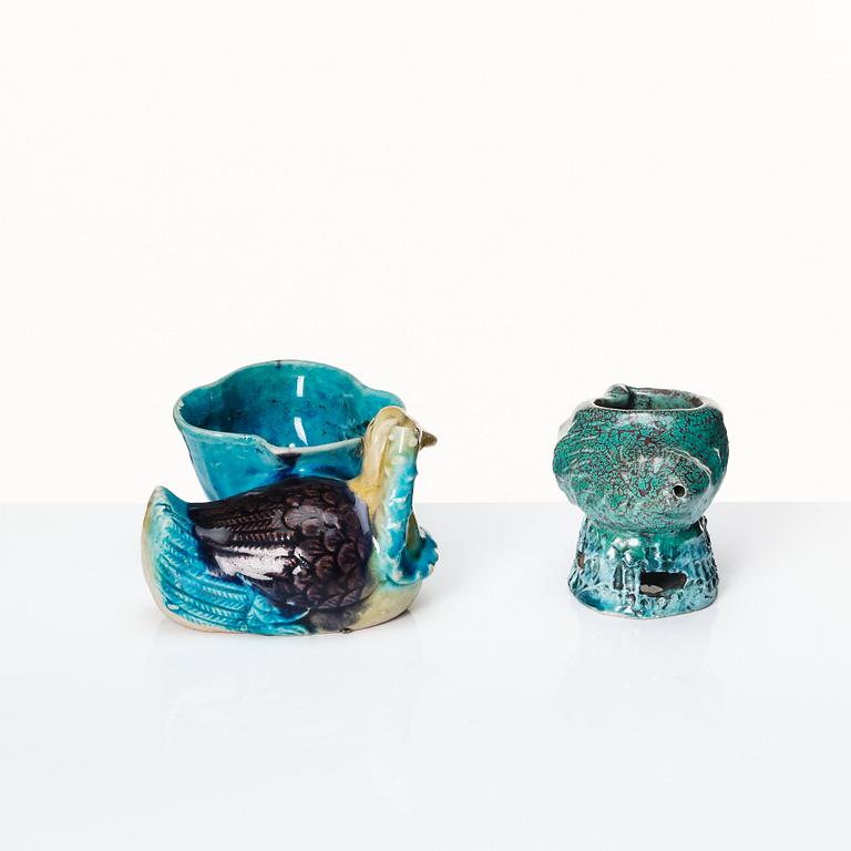 A water dropper and a brush washer, Qing dynasty, 18/19th Century.