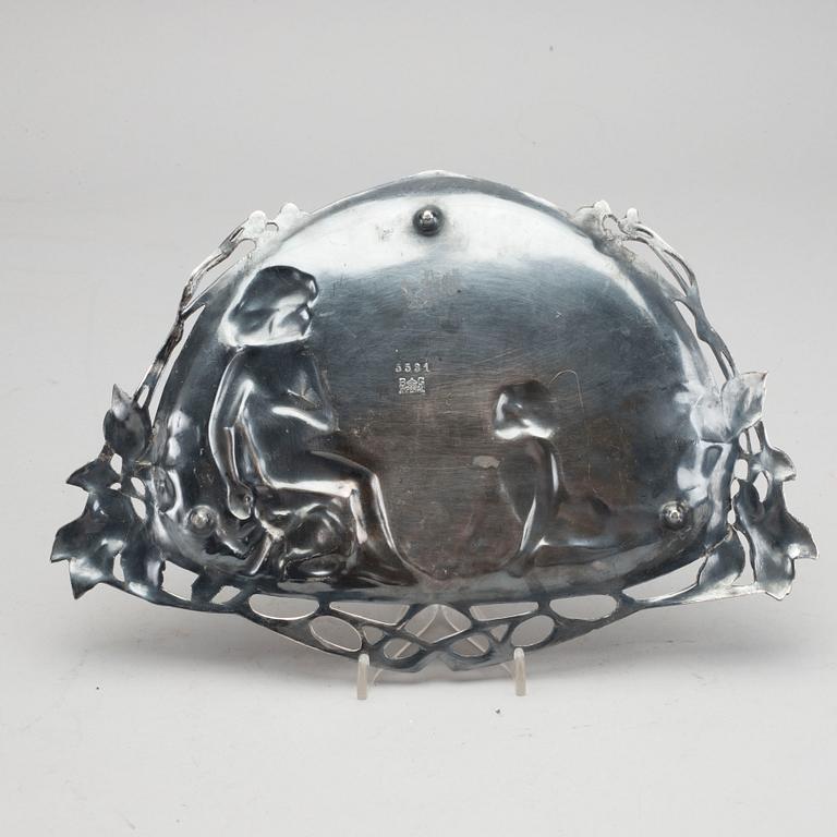 A jugend metal tray, Bitter & Gobbers Imperial Zinn, Germany, art nouveau.