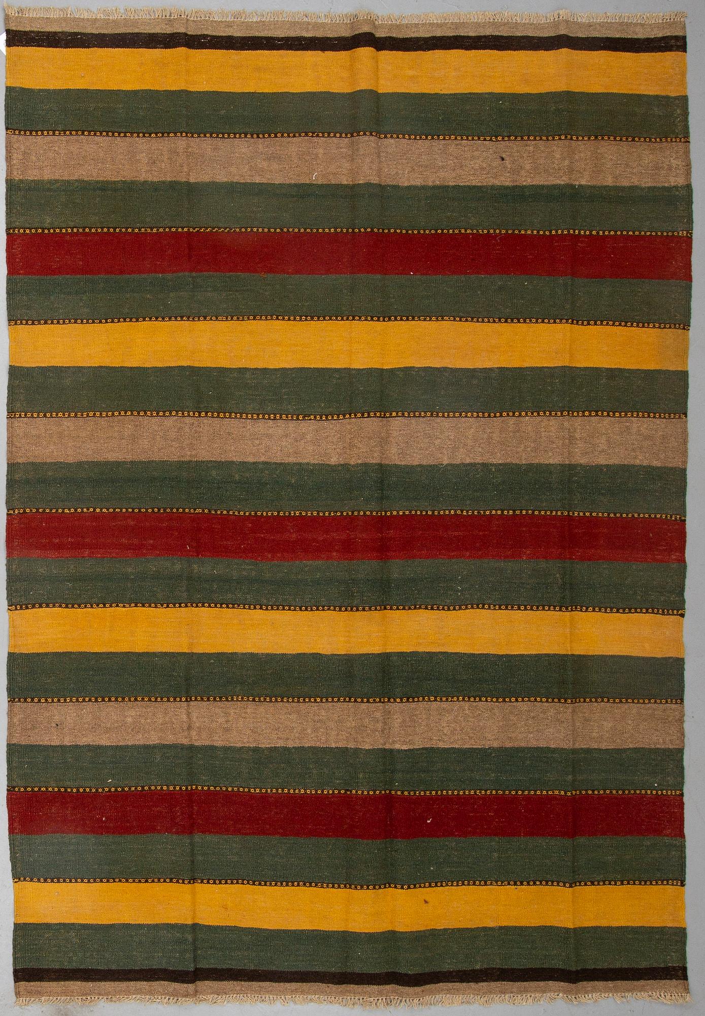 MATTA, kelim, ca 270 x 190 cm.