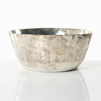 Tapio Wirkkala, bowl and ladle, silver, Kultakeskus, Hämeenlinna, 1976.