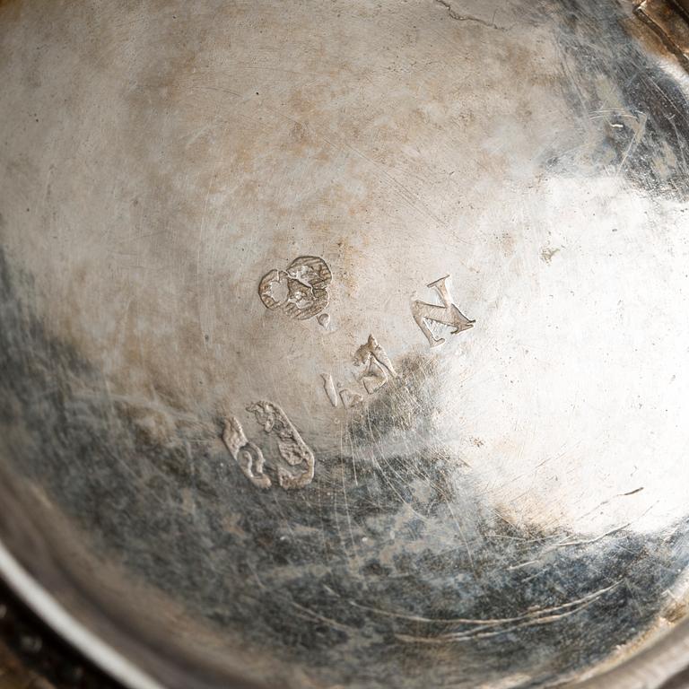 A Swedish 18th century silver brandy-bowl, mark of Anders Menell, Kalmar 1771.