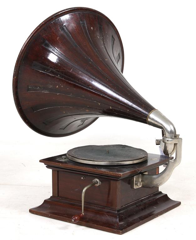 TRATTGRAMMOFON, His Master's Voice, 1900-talets början.