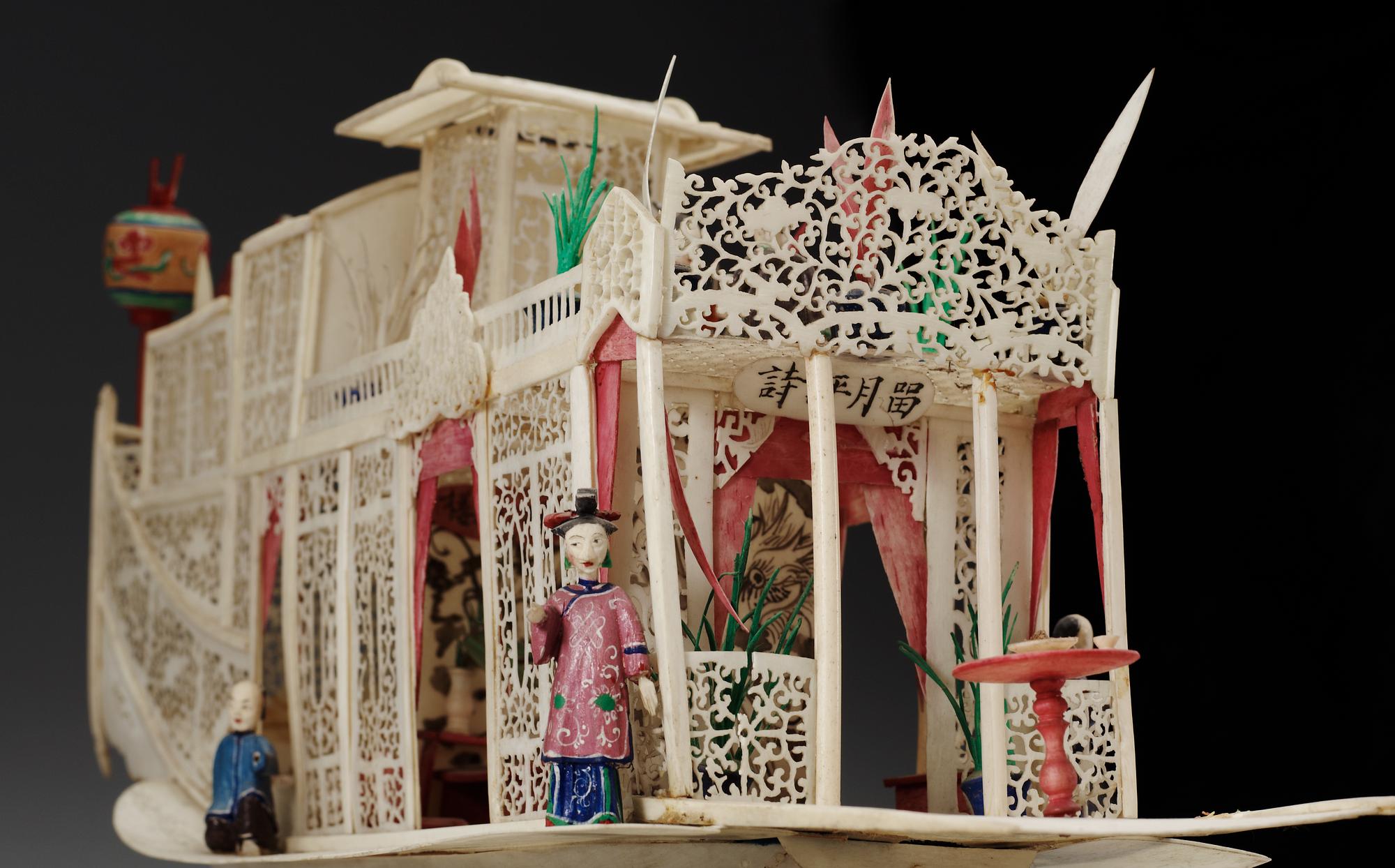 A bone and ivory model of a djonk, Qing dynasty, 19th Century.