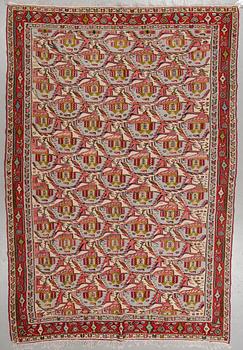 A carpet, an old kilim, probably Senneh, ca 292,5 x 193-202 cm.