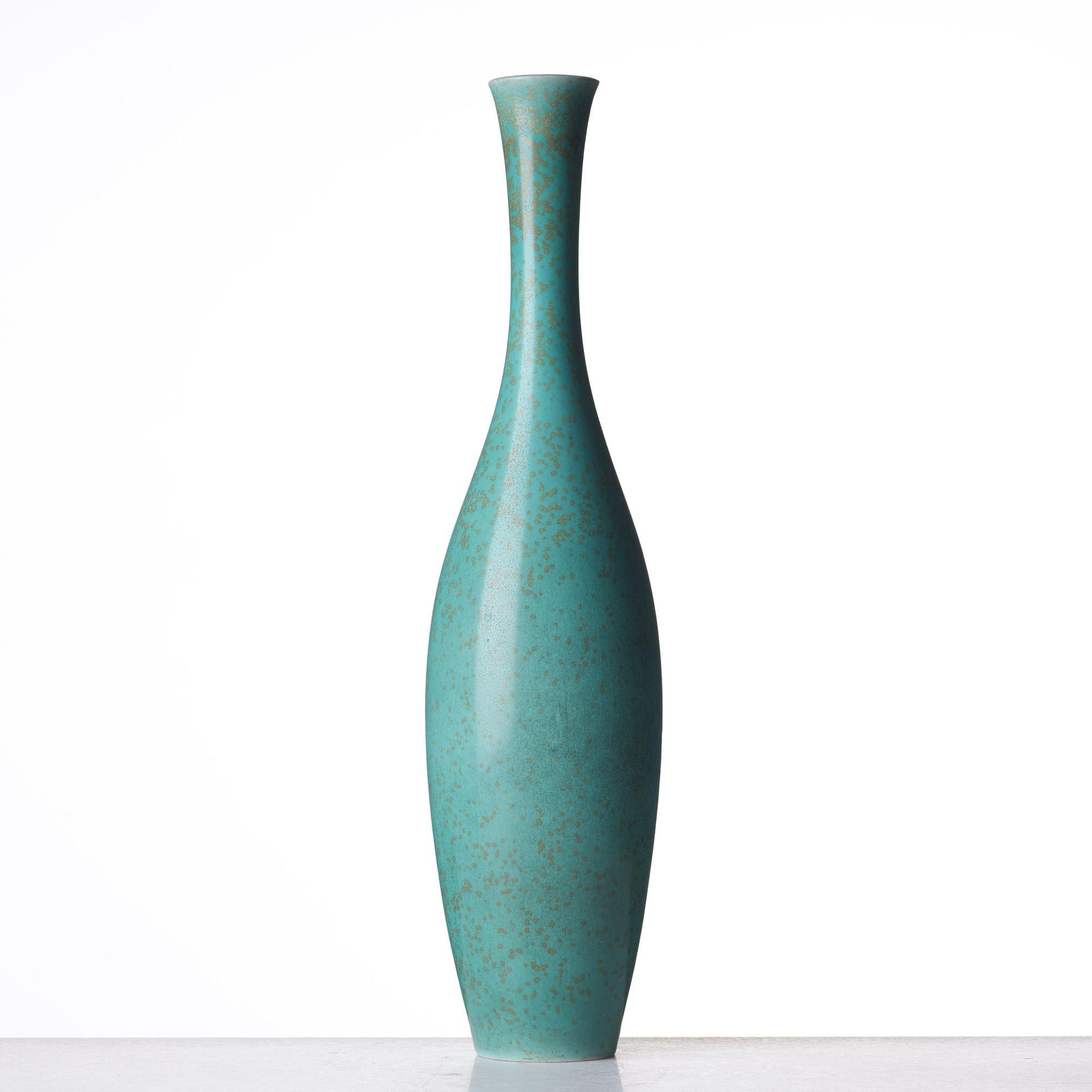 Carl-Harry Stålhane, a large stoneware vase, Rörstrand 1950's.