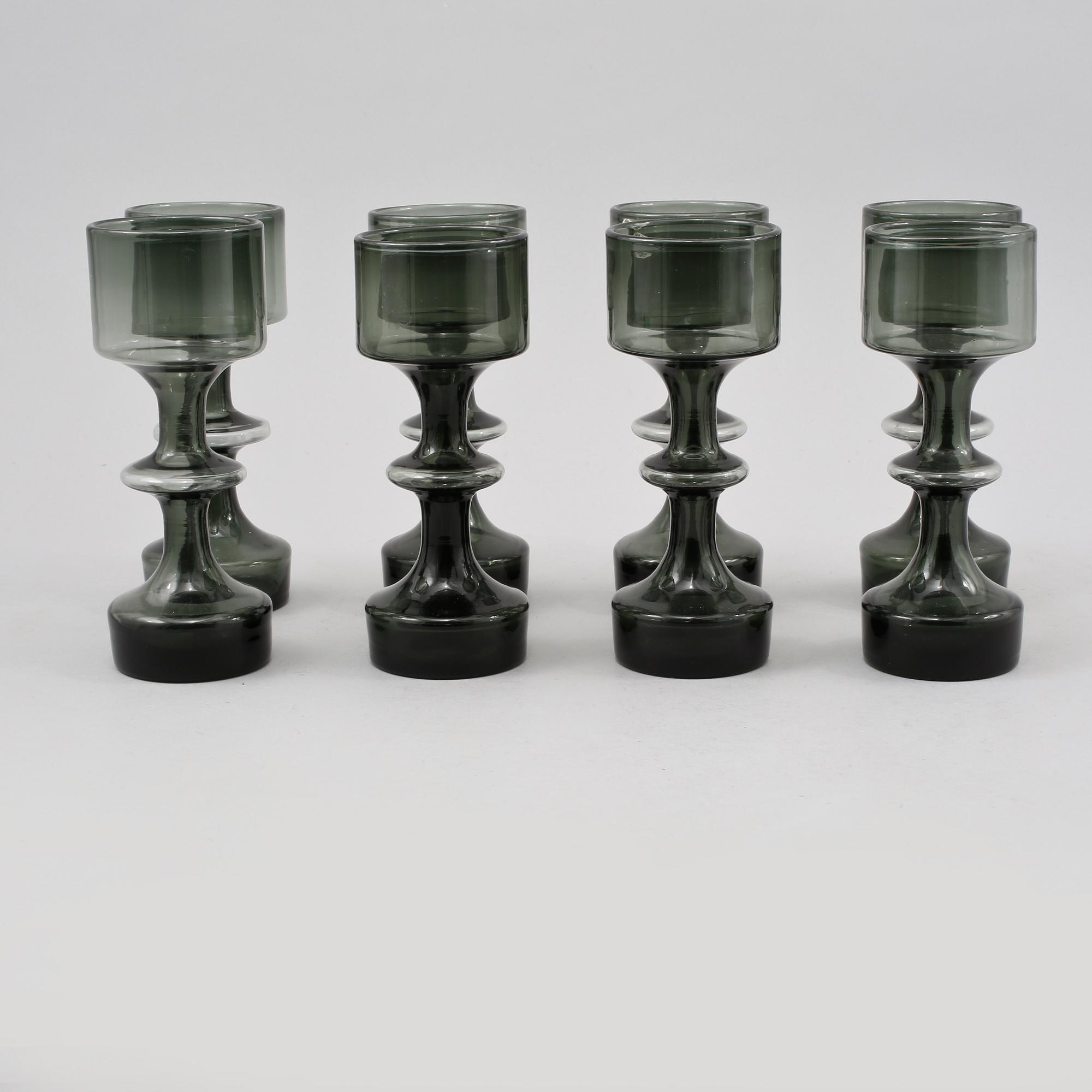 VASER, 8 st, glas, Kaj Franck, Nuutajärvi Notsjö, Finland, 1900-talets andra hälft.