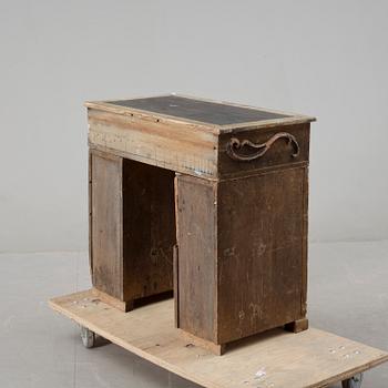 SKRIVBORD, omkring sekelskiftet 1900.