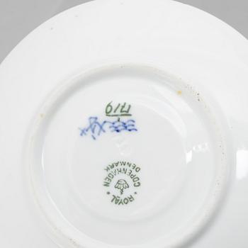 A set of 29 pieces coffee service, porcelain, "Musselmalet", Royal Copenhagen.
