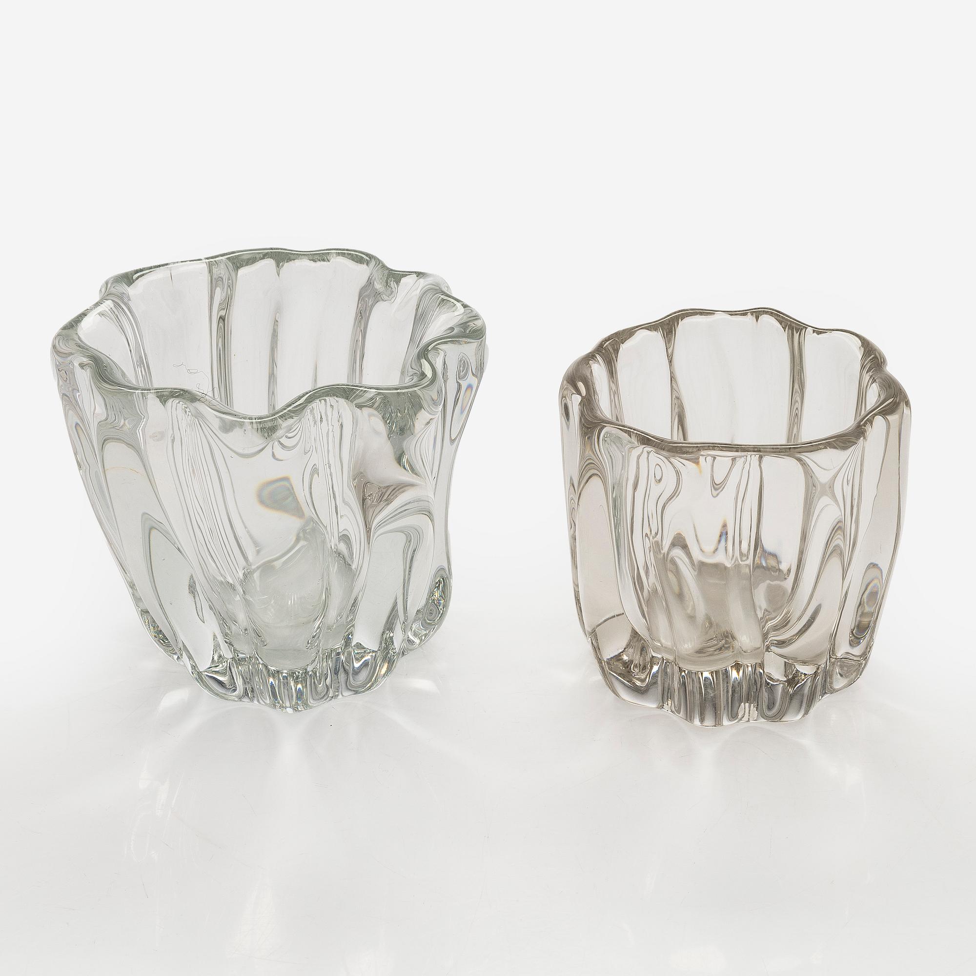 Tapio Wirkkala, vaser, 2 st, "Kalvolan kanto" (Stubbe), signerade Tapio Wirkkala 3241.