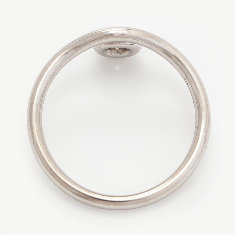 Tiffany & Co, Elsa Peretti, sormus, "Diamonds by The Yard", platinaa ja briljanttihiottu timantti.