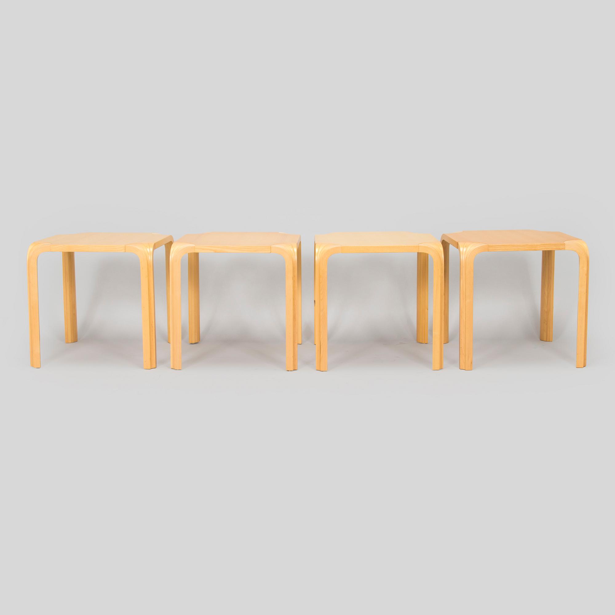 Alvar Aalto, pallar, 4 st, modell X601, Artek 1999.