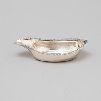 4 silver pap boats. Among others Richard Gurney & Thomas Cook London 1752.